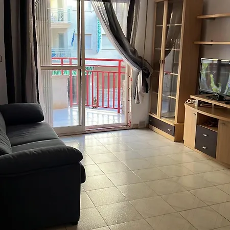 Big One Bedroom Next To Beach.