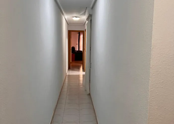 Big One Bedroom Next To Beach.